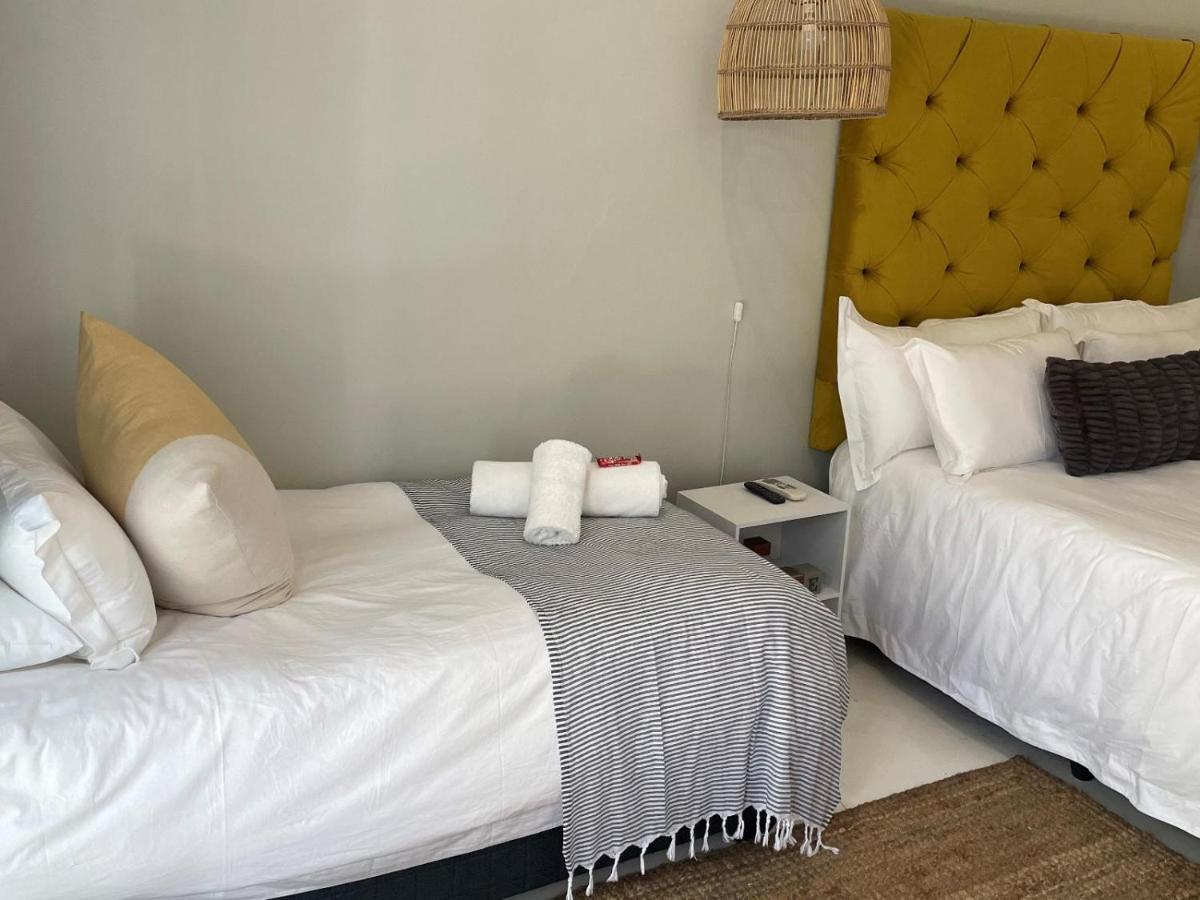 La Belle Guest House Bloemfontein Ruang foto