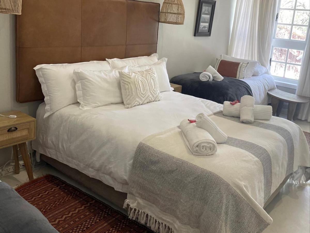 La Belle Guest House Bloemfontein Ruang foto